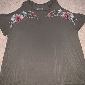 American Eagle Cold Shoulder Shirt